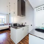 Goodrest On Deribasovska 19 *