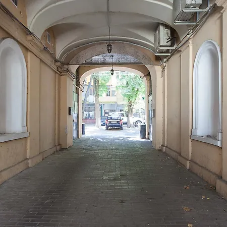 Апартаменти Goodrest On Deribasovska 19
