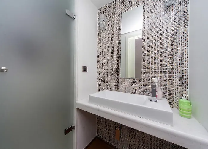 Goodrest On Deribasovska 19